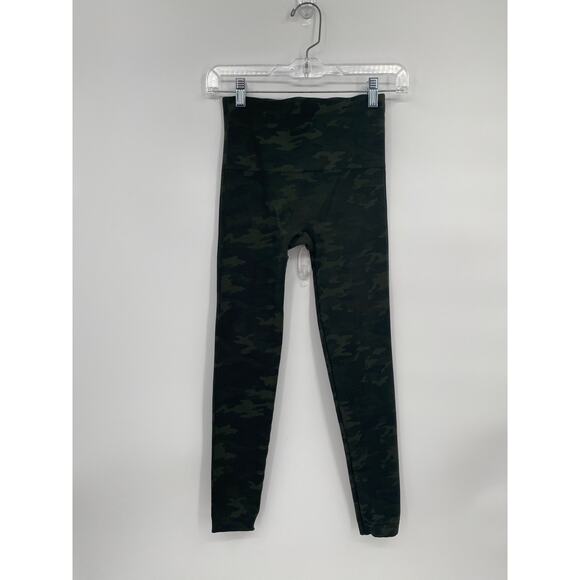 Spanx Seamless Shaping Leggings Green Camo Women's Small - Picture 6 of 9